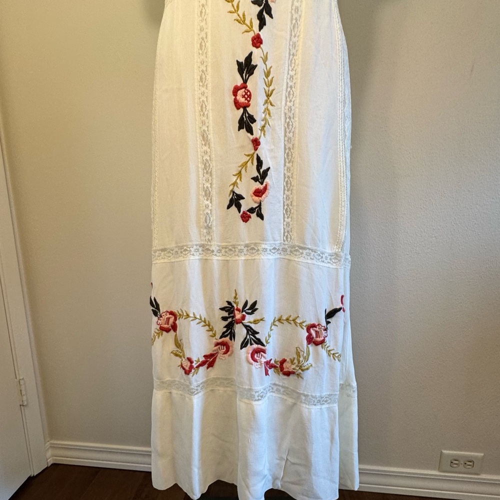 Nanette Lepore Embroidered Cream Boho Midi Dress Floral And Lace Accents Size 6 - Picture 8 of 16